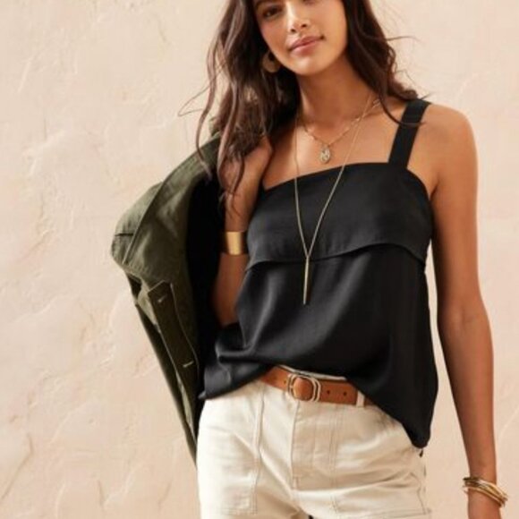 Banana Republic Tie Back Tank NWT - Picture 1 of 2